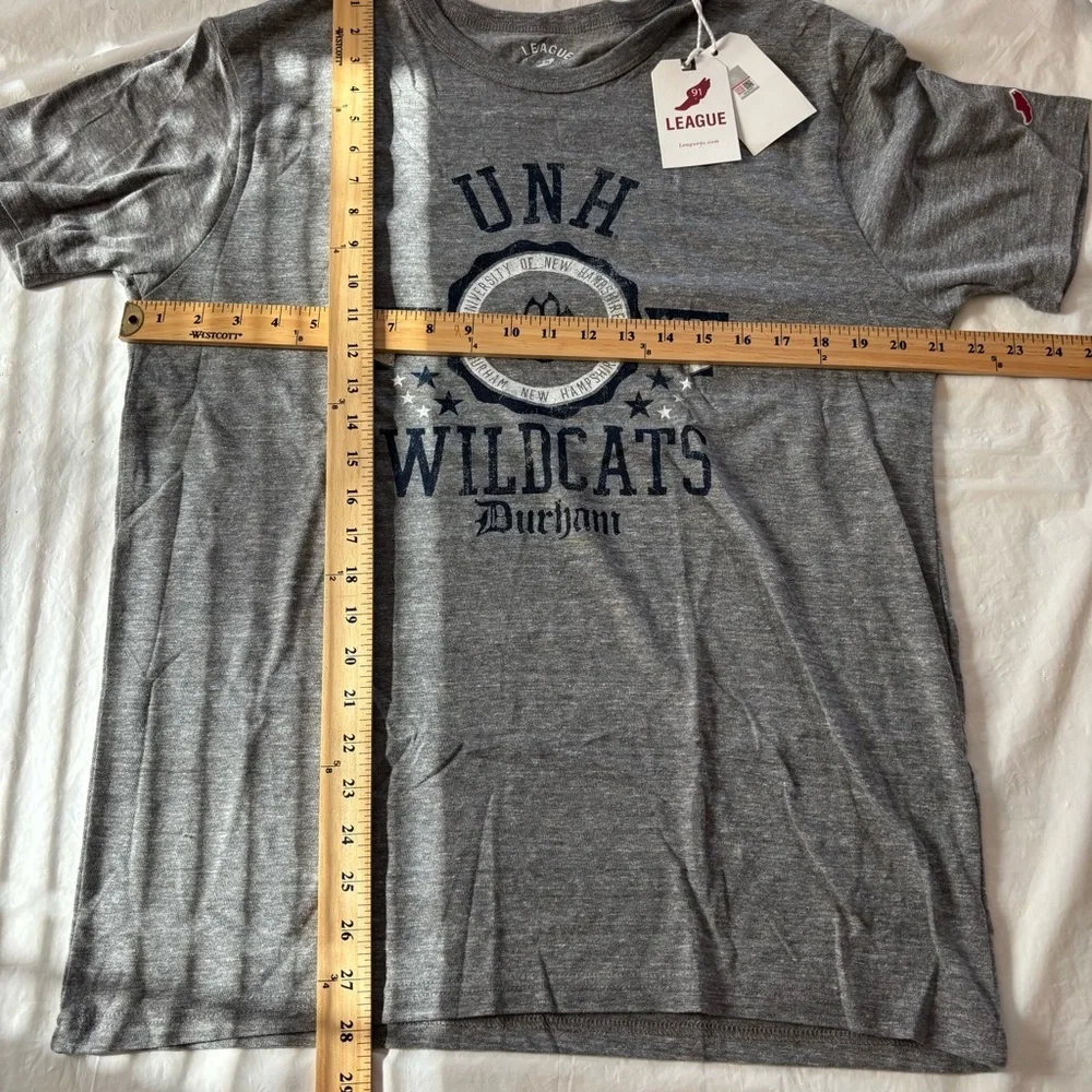 NWT League UNH Wildcats Gray T-Shirt SZ L - Picture 5 of 8